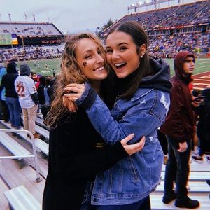 Meet your Posher, Molly